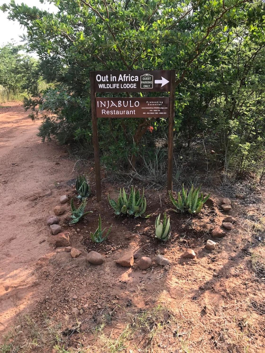 Out In Africa Wildlife Lodge Hammanskraal Exterior photo